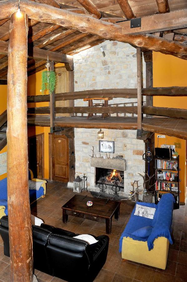 La Cabana De Sara Vinuesa Bagian luar foto